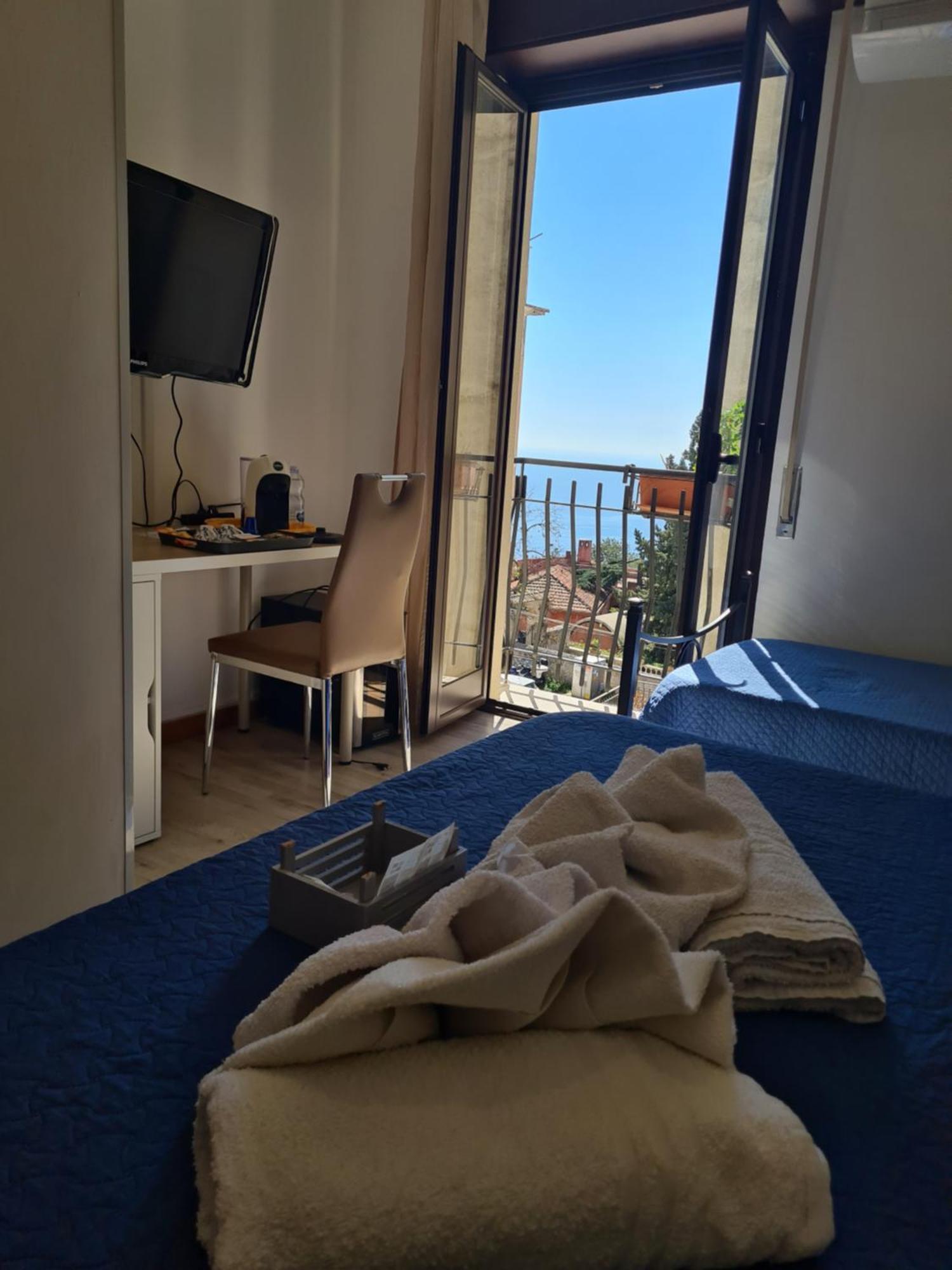 Bella Taormina Bed & Breakfast Room photo