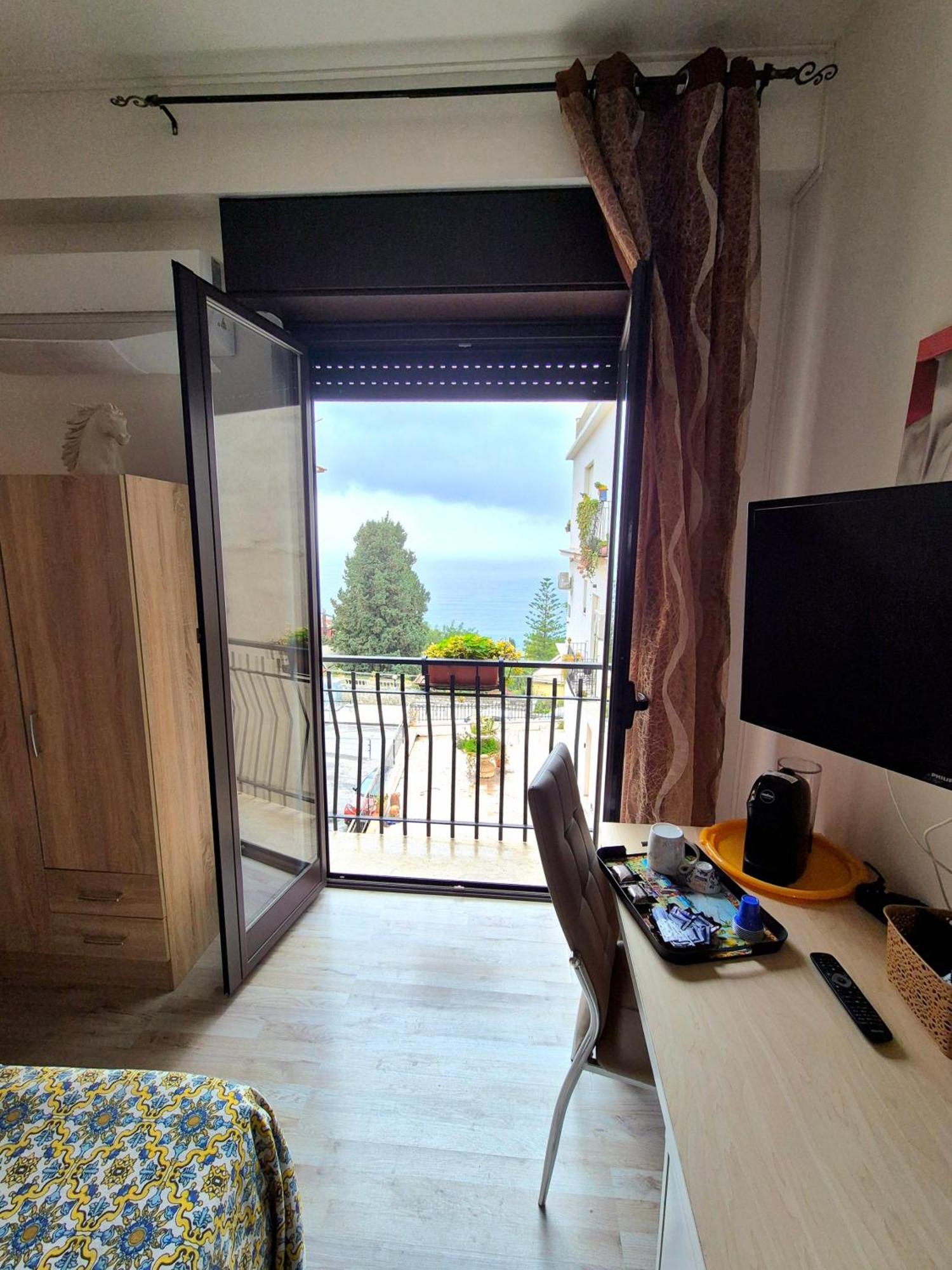 Bella Taormina Bed & Breakfast Exterior photo